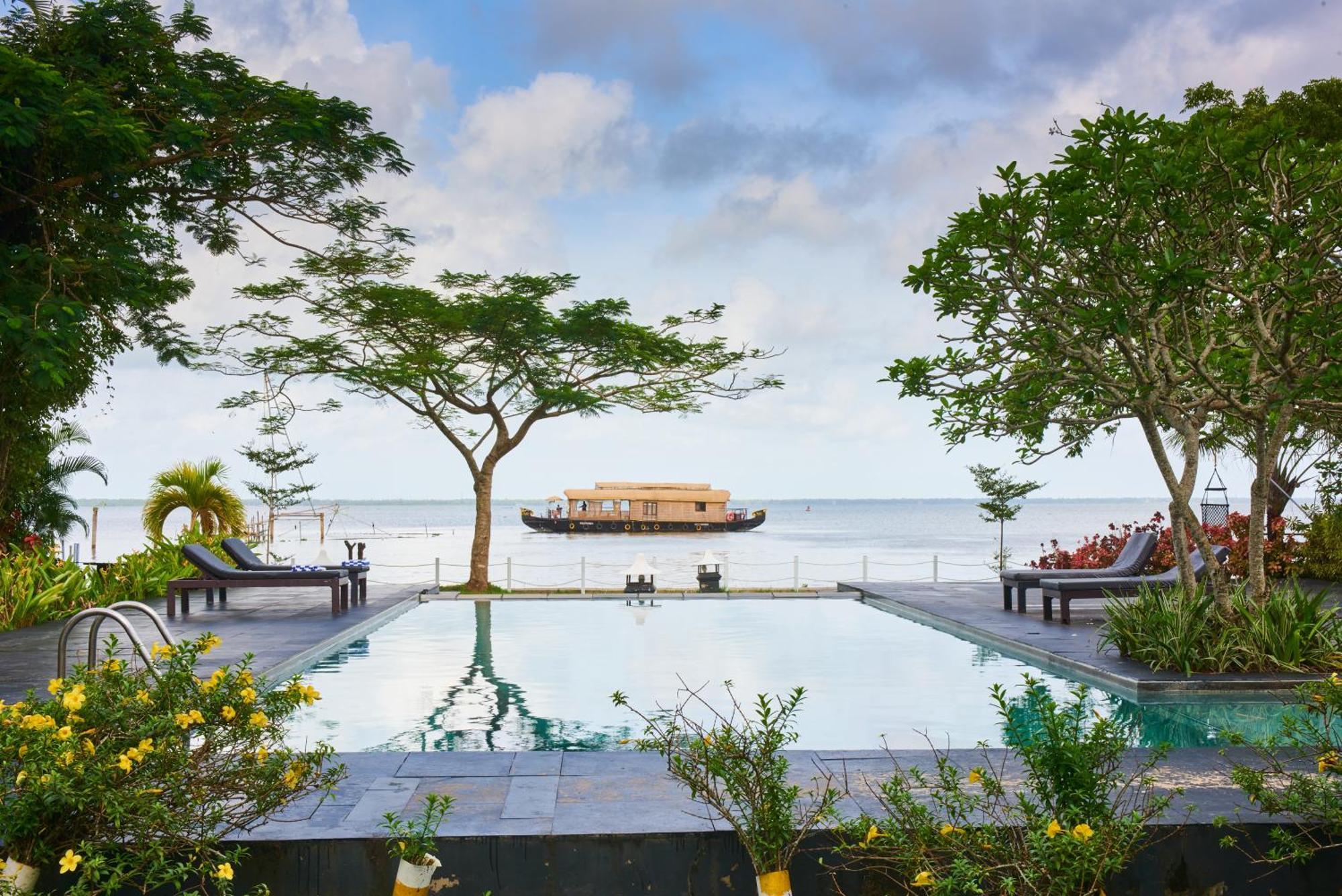 Deshadan Backwater Resort - The Best Sunrise View Alappuzha Exterior photo